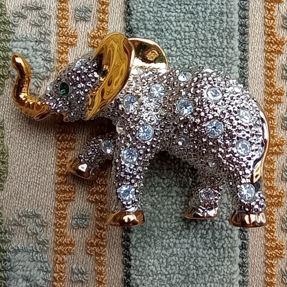 Elephant Crystal Brooch Pin Green Eyes Two Tone Metal approx 2" - Picture 12 of 14